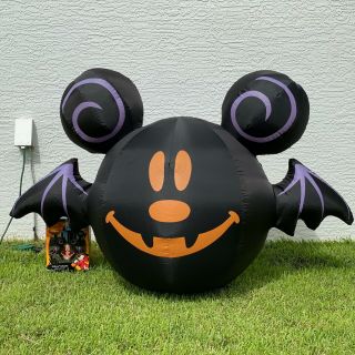 Gemmy Rare Walt Disney Halloween Airblown® Inflatable Mickey Mouse Vampire Head