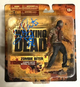 Greg Nicotero Signed The Walking Dead Mcfarlane Zombie Figure Rare Proof Wow