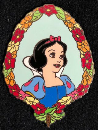 Rare Disney Snow White Princess Of The Month 2003 Pin Le 100 Evil Queen