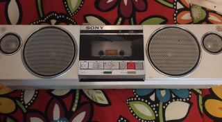 Vintage Sony Cfs - F10 Portable Radio Cassette Rare White Pearl Boombox