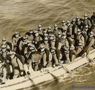 Port.  Photo: Rare German Schutzpolizei Police Truppe W/ Shako Helmets In Boat