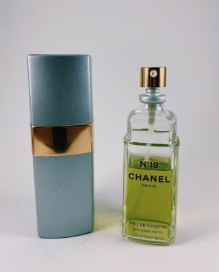 Chanel No 19 3.  4 Oz/100 Ml Eau De Toilette Spray Vintage Formula Rare
