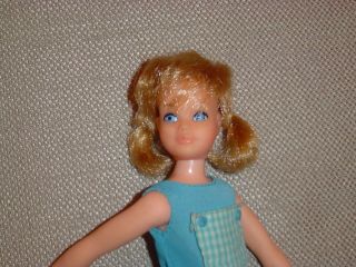 Vintage Barbie - Pose " N Play Skipper