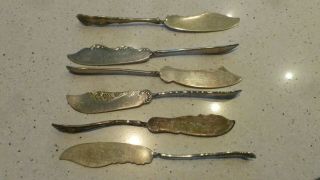 6 ANTIQUE SILVER PLATED TWISTED HANDLED BUTTER KNIVES 2