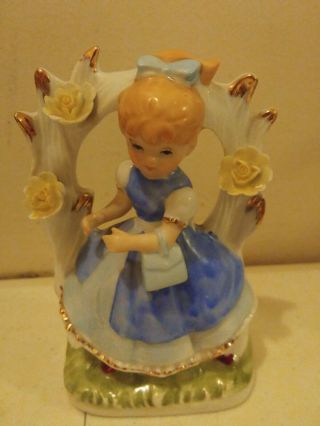 Vintage Porcelain Figurine Girl With Flower Arch 5 " Unmarked