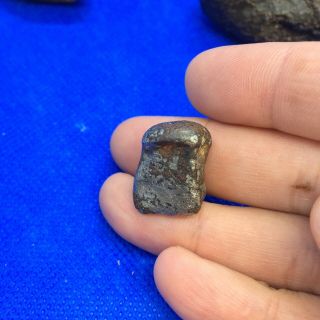Nwa 859 (taza) 14.  8g,  Ungrouped Iron Meteorite,  Rare Type,  Like A Bullet