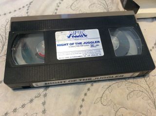NIGHT OF THE JUGGLER rare VHS Horror Cult 80s Action Slasher Media Video 3