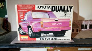 Lindberg 1:20 Scale Toyota Dually Pickup Un Built Unbuilt 1994 Issue Kit