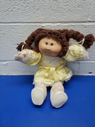 Vintage 1982 Cabbage Patch Kids Brown Hair And Eyes 2 Dimples