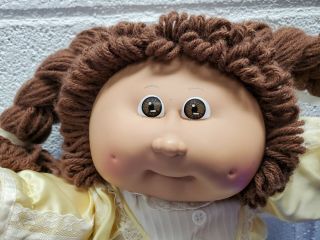 VINTAGE 1982 Cabbage Patch Kids Brown hair and eyes 2 dimples 2