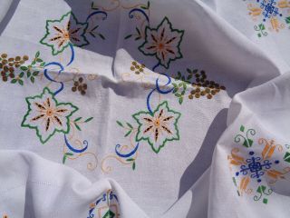 B ' FUL VTG LARGE GREEK/LEFKARA? RICHLY HAND EMBROIDERED & LACE LINEN TABLECLOTH 2