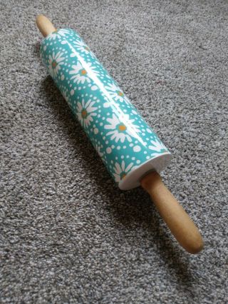 Pioneer Woman Rolling Pin Floral Ceramic Wood Handles Flowers Daisy Daisies Blue