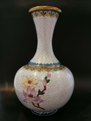 Antique Chinese Cloisonne Vase White Ground,  Imperial Yellow Floral 24cm 3