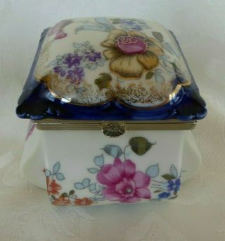 Antique Bohemian Porcelain Hinged Trinket Box Royal Vienna Flow Blue Dresser