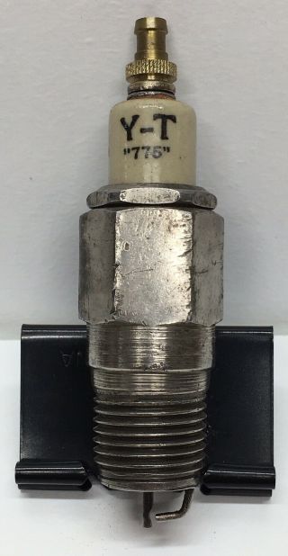 Rare Vintage Y - T Spark Plug 1/2” Thread Model T Ford