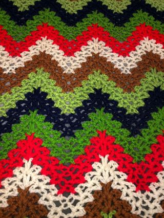 Vtg 70 ' s Handmade Afghan Zig Zag Lap Crocheted Throw Green Red Navy 45 