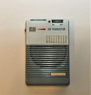 Rare Vintage 1958 Zephyr Gr - 3t6 Am Pocket Radio Japan