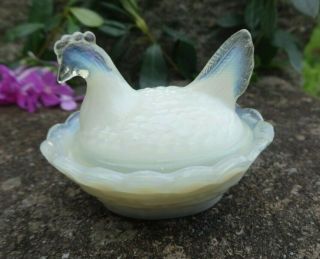 Boyd Antique White Glass Chicken/hen - On - Nest Open Salt Dip/cellar,  1st Mark