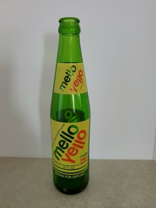 Mello Yello Soda Bottle Green Glass 10 Oz Vintage Collectible Rare Logo