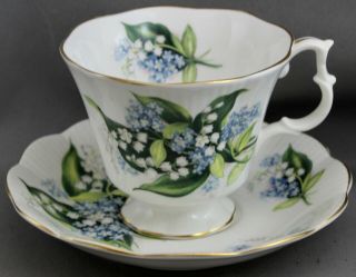 ROYAL ALBERT TEACUP & SAUCER - LILY OF THE VALLEY M822 2