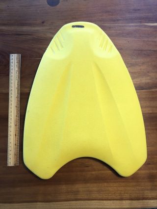 Rare Discontinued TYR Streamline Pool Training Board Swimming Kicking Yellow 2