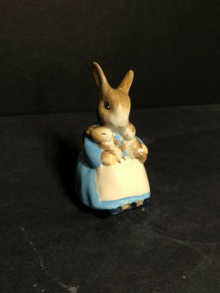 Rare 1989 Royal Albert England Beatrix Potter Mrs Rabbit & Bunnies Bp6a Figurine