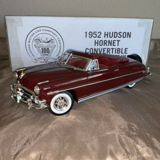 1/18 HIGHWAY 61 1952 HUDSON HORNET CONVERTIBLE BRICK RED RARE 2