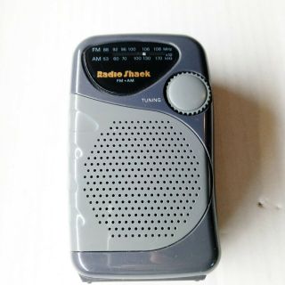Radio Shack 12 - 789 Am/fm Portable Pocket Radio Rare Gold Logo