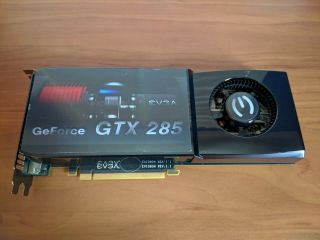Rare Evga Geforce Gtx 285 1gb Graphics Card W/ Evga Backplate 01g - P3 - 1182 - Ar