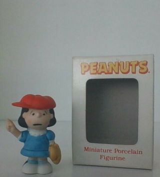 Vintage Peanuts Snoopy Lucy Baseball Ceramic Figurine Willitts Rare