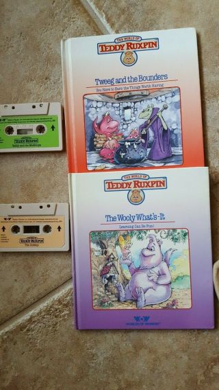 Teddy Ruxpin Vintage 1985 - - - 2 Books And 2 Cassettes - - -