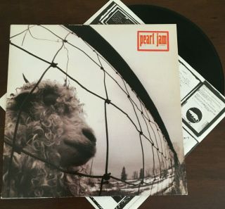 Pearl Jam - Vs 1st Press 1993 Holland Vinyl Vs.  Onspine Lp Gf W/inner Rare Vg,  /ex