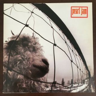 Pearl Jam - Vs 1st Press 1993 Holland Vinyl VS.  OnSpine LP GF w/Inner Rare VG,  /EX 2