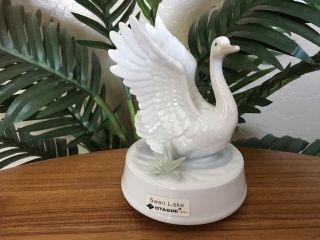 Rare Vintage Otagiri Swan Lake Swan Figurine Porcelain Music Box