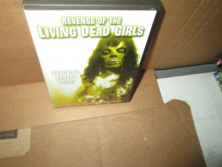 Revenge Of The Living Dead Girls Rare Uncut French Horror Dvd Zombies Gore 1987