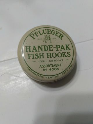 Vintage Pflueger Hancock Fish Hooks In Tin (2)
