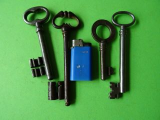 4 Old Antique Keys From France.  Lock Keys Padlocks Door Key Locks Padlock