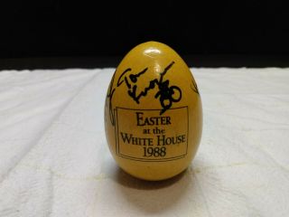 Rare Vintage Easter At The White House Egg 1988 Ronald And Nancy Reagan
