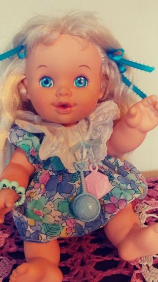 Vintage Hasbro Baby Girl Doll So Cute 1989 14 "