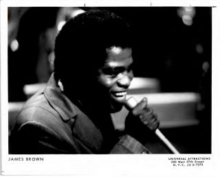 (17) James Brown Rare Orig 1970 8x10 " B&w Publicity Photo For Universal Booking