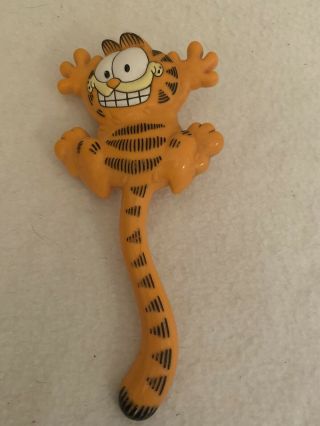 Vintage And Rare 1978 Garfield The Cat Avon Hair Brush Long Tail Handle