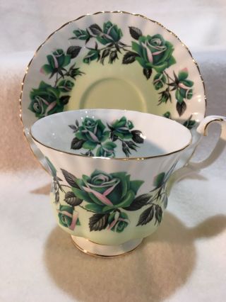 ROYAL ALBERT Tea Cup and Saucer Green Roses Pattern Lakeside Grasmere 2