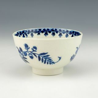 Antique Early English Porcelain - Oriental Inspired Blue & White Tea Bowl 3