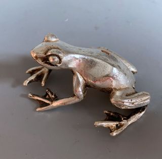 Collectable Handwork Decor Old Tibet Silver Carve Lovely Frog Auspicious Statue