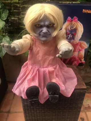 Spirit Halloween - ANGRY ALICE ZOMBIE BABY Animated Prop Sensor Activated RARE 2