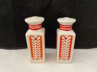 Vintage Holt Howard Red Orange White Salt And Pepper Shakers 1964 Rare