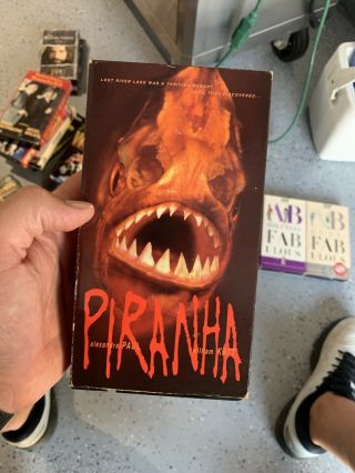 Piranha Vhs (rare Hard To Find 1995 Vhs) Rare Oop Not Ex Rental