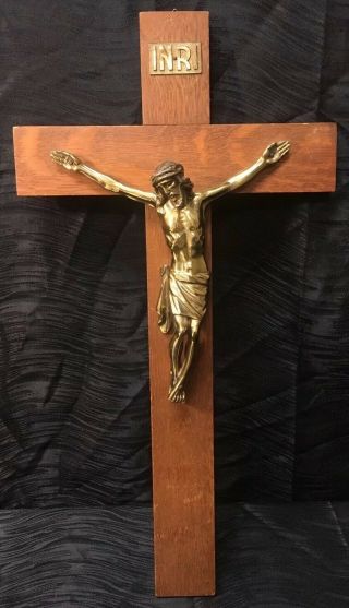 Atq Large Vintage Brass On Wood Wall Crucifix Cross Jesus Christ Religious Rare