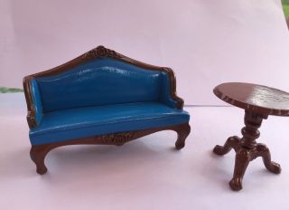 Vintage The Littles Die Cast Blue Sofa Brown Table Dollhouse & 1 Doll 1980