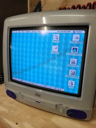 Vintage Apple iMac G3 Rare Grape,  333 MHz,  288 MB RAM MAC OS 9.  2 model M7440LL/A 2